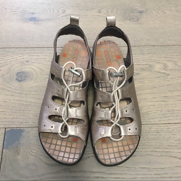 ECCO Jab Toggle Sandal Grey Metallic - Picture 2 of 3